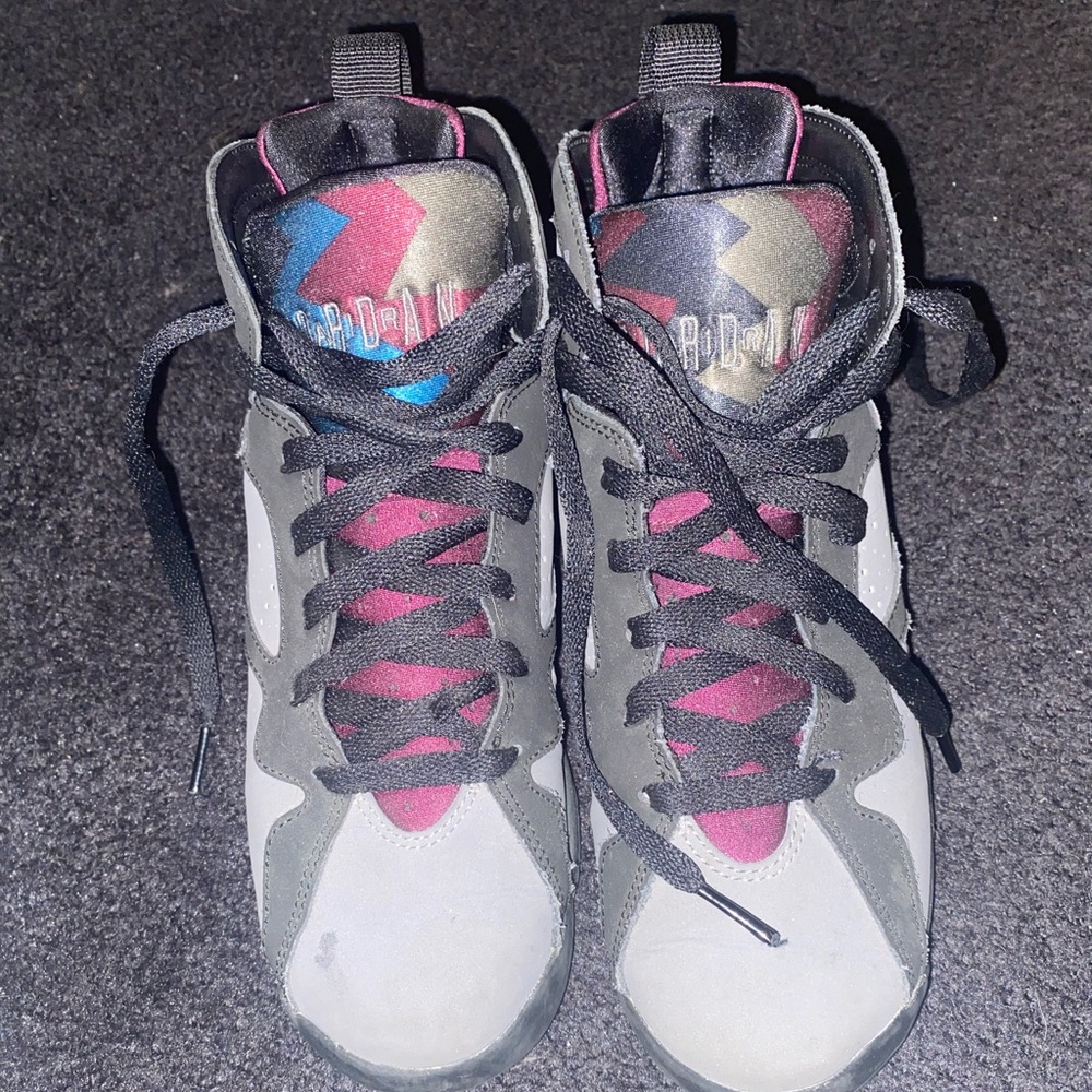 Sz 5.5Y-Air Jordan 7 Retro Bordeaux